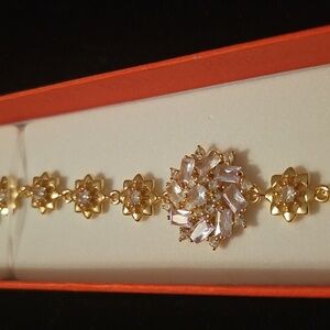 Elegant Gold And White Cz Floral Bracelet